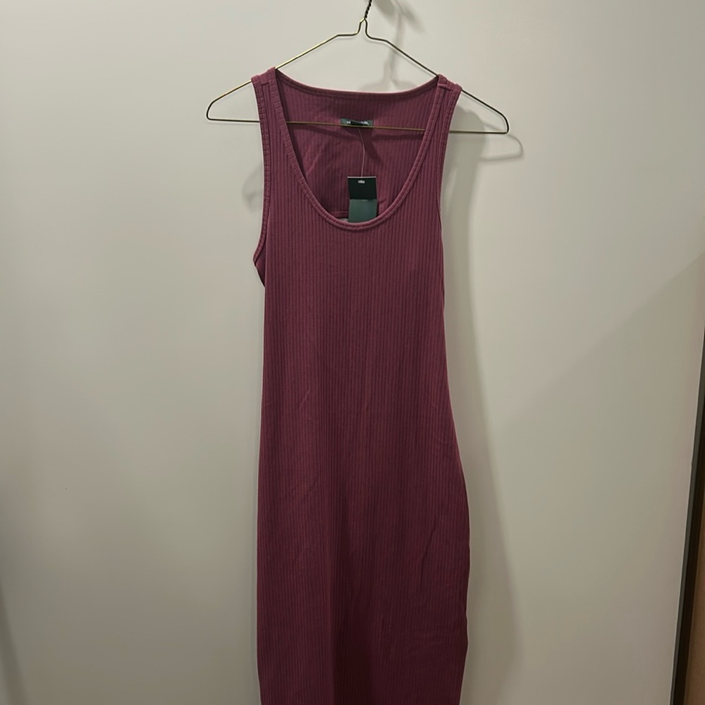 Pink midlength body con dress